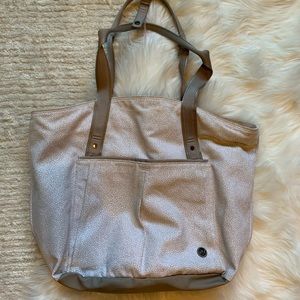 Lulu lemon work out bag!